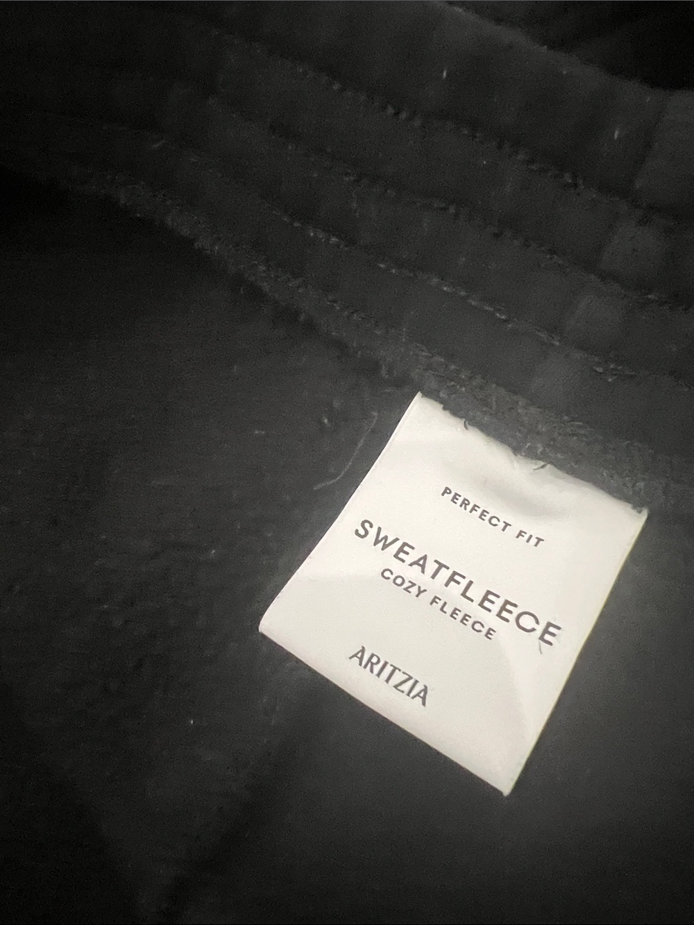 Aritzia Black Athletic Lounge Shorts - Picture 4 of 5